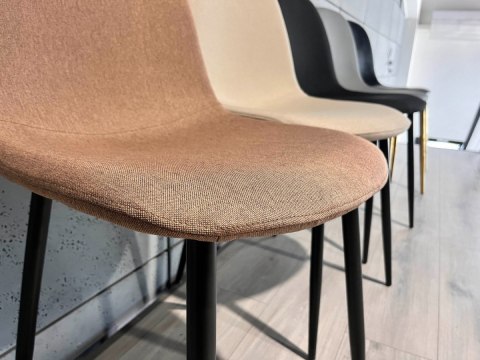 Krzesło tapicerowane GIULIA LATTE FABRIC Lugano Krzesło tapicerowane GIULIA LATTE FABRIC Lugano