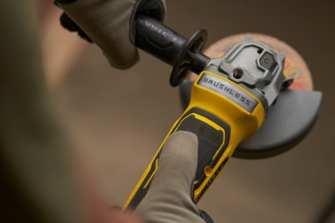 SZLIFIERKA KĄTOWA AKUMULATOROWA 125MM V20 18V 0*AH STANLEY SZLIFIERKA KĄTOWA AKUMULATOROWA 125MM V20 18V 0*AH STANLEY