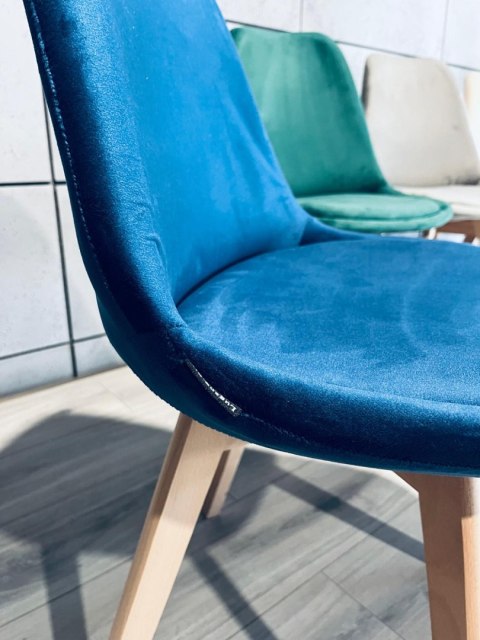 Krzesło skandynawskie MONZA GRANDE BLUE VELVET Lugano Krzesło skandynawskie MONZA GRANDE BLUE VELVET Lugano
