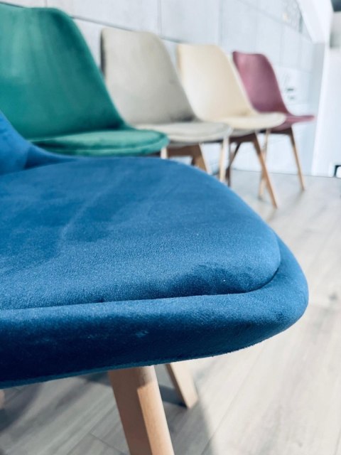 Krzesło skandynawskie MONZA GRANDE BLUE VELVET Lugano Krzesło skandynawskie MONZA GRANDE BLUE VELVET Lugano